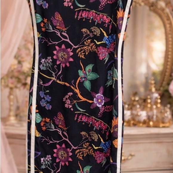 🌸ADIDAS DRESS🌸 - Picture 2 of 4